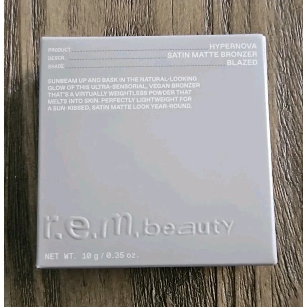 r.e.m. Beauty Hypernova Satin Matte Bronzer ~ BLAZED ~ 10g / .35 Oz